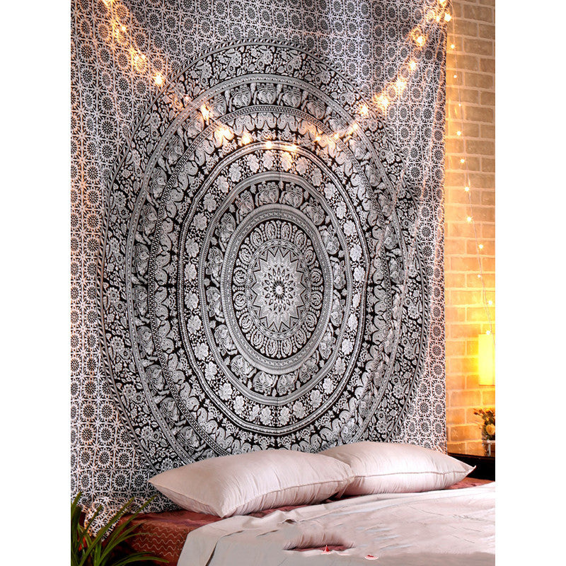 Large Mandala Tapestry-Black and White Mandala Pattern Wall Hanging