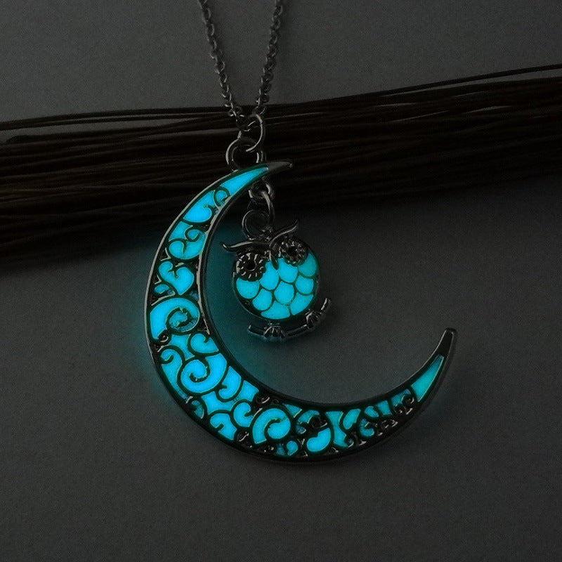 Glowing Pendant Necklace- Silver Plated Moon Pendant Necklace