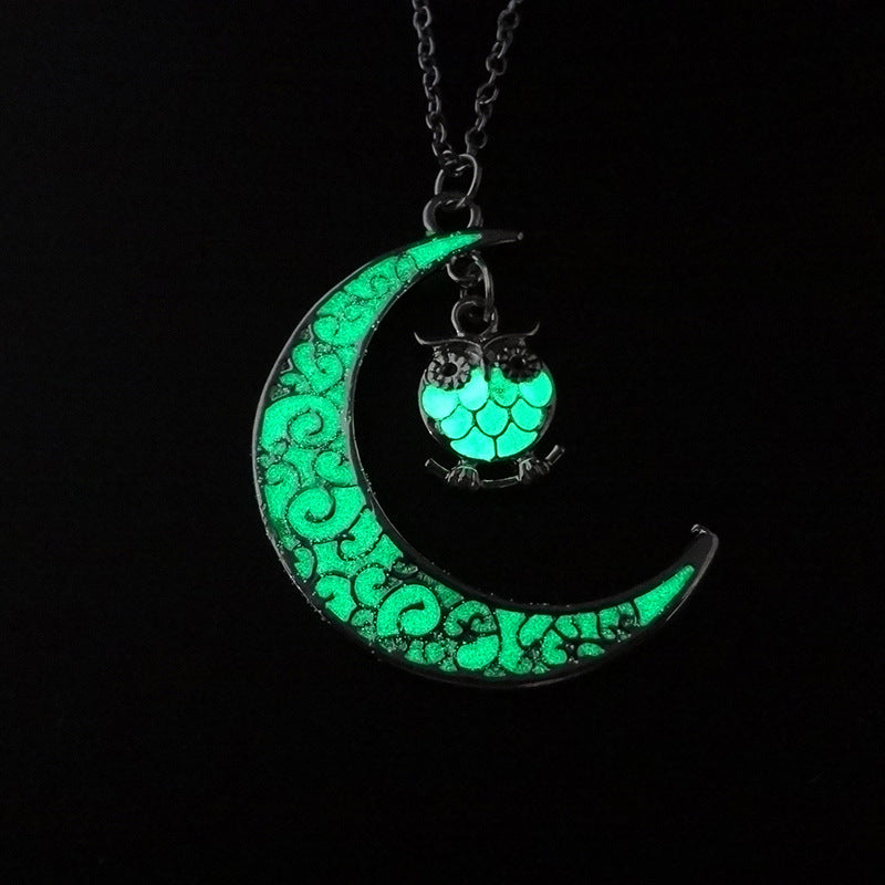 Glowing Pendant Necklace- Silver Plated Moon Pendant Necklace