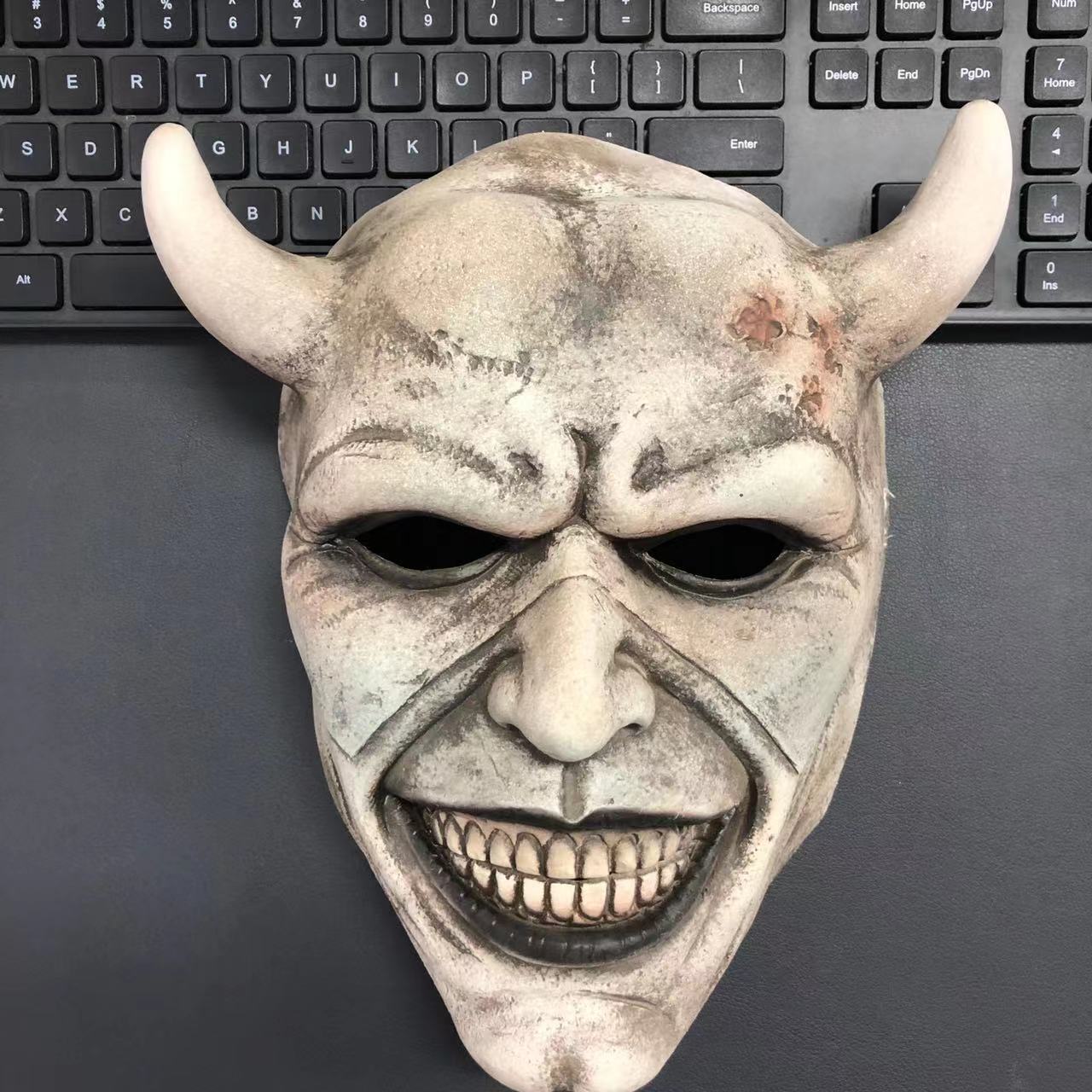 Horned Demon Face Mask-Halloween-Cosplay Evil Smiling Devil